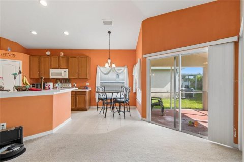 House in Wesley Chapel, Florida 3 bedrooms, 162.02 sq.m. № 2228145 - photo 10