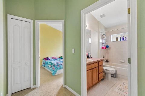 House in Wesley Chapel, Florida 3 bedrooms, 162.02 sq.m. № 2228145 - photo 13