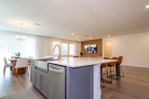 Купить виллу или дом в Миннеола, Флорида 11 комнат, 254.74м2, № 2425323 - фото 17