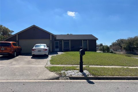 Casa en venta en Orlando, Florida, 3 dormitorios, 185.06 m2 № 1900908 - foto 1