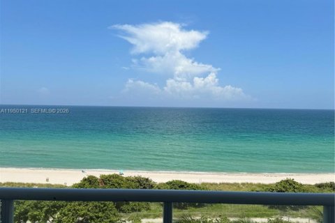 Купить кондоминиум в Серфсайд, Флорида 2 спальни, 102.19м2, № 2005946 - фото 3