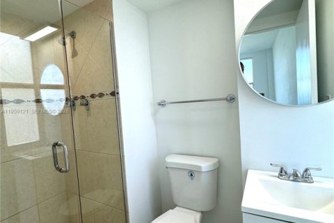 Купить кондоминиум в Серфсайд, Флорида 2 спальни, 102.19м2, № 2005946 - фото 14