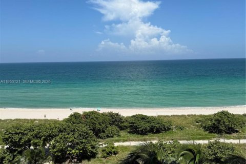 Купить кондоминиум в Серфсайд, Флорида 2 спальни, 102.19м2, № 2005946 - фото 4