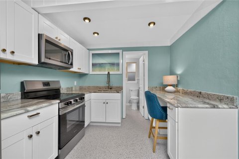 Immobilier commercial à vendre à Englewood, Floride: 12 chambres, 478.54 m2 № 2095247 - photo 23