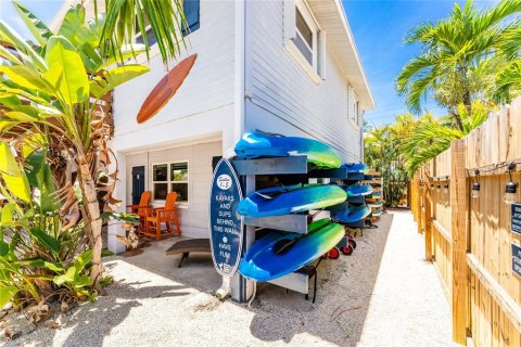 Immobilier commercial à vendre à Englewood, Floride: 12 chambres, 478.54 m2 № 2095247 - photo 4