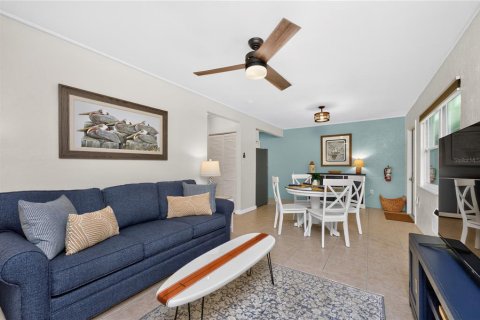 Immobilier commercial à vendre à Englewood, Floride: 12 chambres, 478.54 m2 № 2095247 - photo 8
