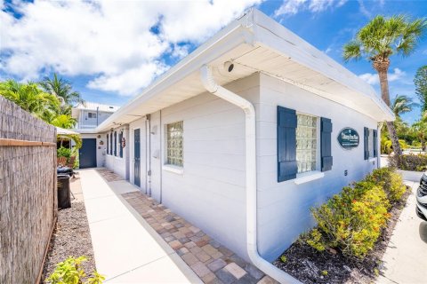 Immobilier commercial à vendre à Englewood, Floride: 12 chambres, 478.54 m2 № 2095247 - photo 14