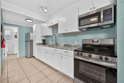 Immobilier commercial à vendre à Englewood, Floride: 12 chambres, 478.54 m2 № 2095247 - photo 16