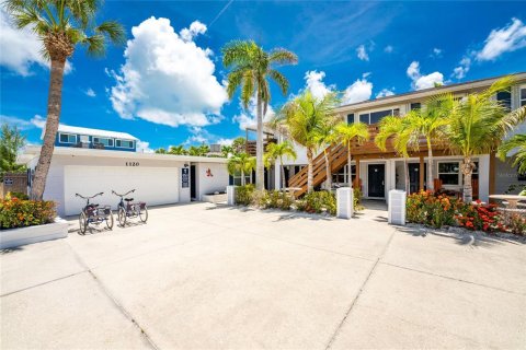 Immobilier commercial à vendre à Englewood, Floride: 12 chambres, 478.54 m2 № 2095247 - photo 2