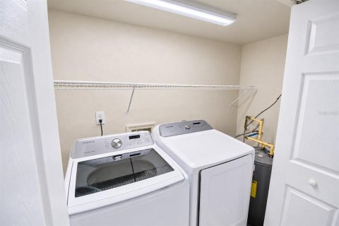 Copropriété à louer à Gainesville, Floride: 2 chambres, 92.16 m2 № 2428770 - photo 16