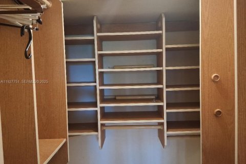 Copropriété à vendre à Pembroke Pines, Floride: 2 chambres № 1988366 - photo 12