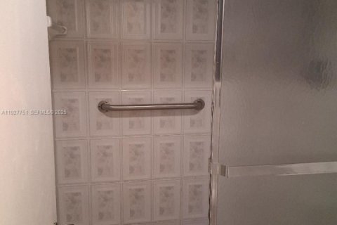 Copropriété à vendre à Pembroke Pines, Floride: 2 chambres № 1988366 - photo 8