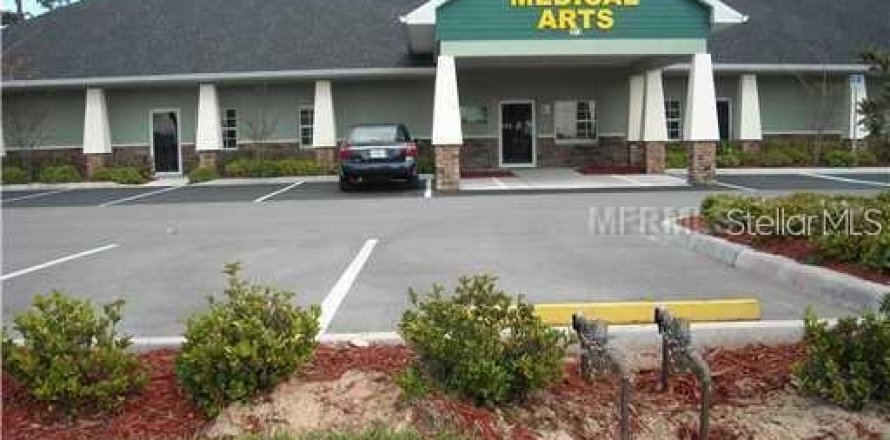 Propiedad comercial en Davenport, Florida 172.8 m2 № 1677354