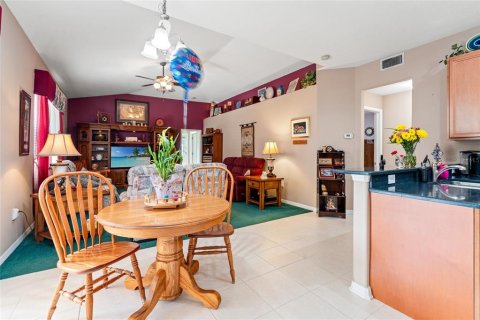 Casa en venta en Land O' Lakes, Florida, 4 dormitorios, 216.18 m2 № 1816680 - foto 16