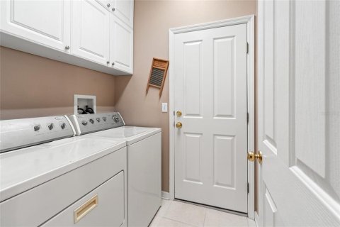 Casa en venta en Land O' Lakes, Florida, 4 dormitorios, 216.18 m2 № 1816680 - foto 21