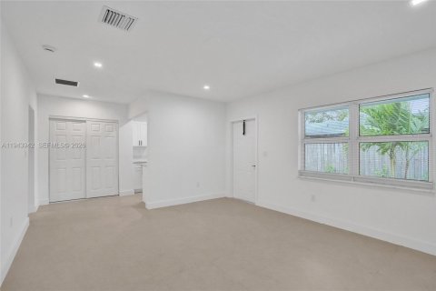 Propiedad comercial en venta en Fort Lauderdale, Florida, 241.08 m2 № 2001638 - foto 7