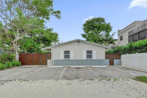 Propiedad comercial en Fort Lauderdale, Florida 241.08 m2 № 2001638