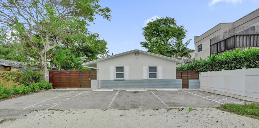 Propiedad comercial en Fort Lauderdale, Florida 241.08 m2 № 2001638