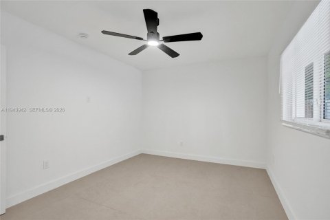 Propiedad comercial en venta en Fort Lauderdale, Florida, 241.08 m2 № 2001638 - foto 14