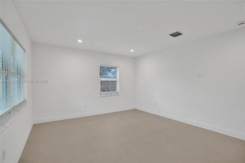 Propiedad comercial en venta en Fort Lauderdale, Florida, 241.08 m2 № 2001638 - foto 5