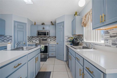 Casa en venta en Kissimmee, Florida, 4 dormitorios, 264.21 m2 № 2206096 - foto 14