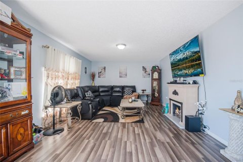 Casa en venta en Kissimmee, Florida, 4 dormitorios, 264.21 m2 № 2206096 - foto 15