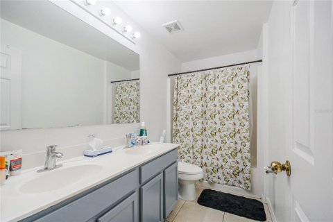 Casa en venta en Kissimmee, Florida, 4 dormitorios, 264.21 m2 № 2206096 - foto 26