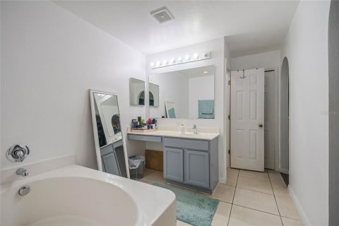 Casa en venta en Kissimmee, Florida, 4 dormitorios, 264.21 m2 № 2206096 - foto 23