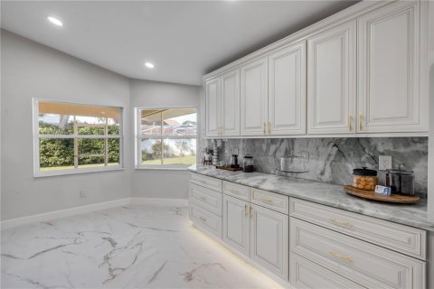 House in New Smyrna Beach, Florida 3 bedrooms, 137.68 sq.m. № 1782334 - photo 12