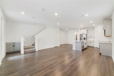Adosado en venta en Oviedo, Florida, 4 dormitorios, 170.57 m2 № 1898743 - foto 9