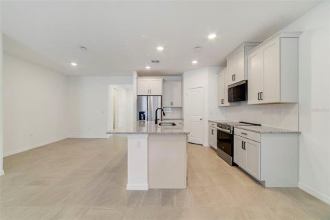 Adosado en venta en Oviedo, Florida, 4 dormitorios, 170.57 m2 № 1898743 - foto 6