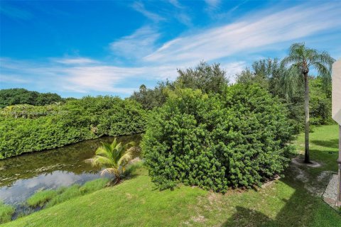 Condo in Tamarac, Florida, 2 bedrooms  № 1878008 - photo 27