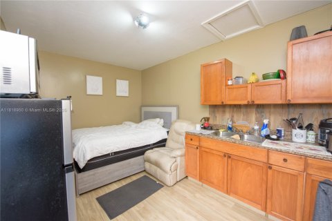 Купить виллу или дом в Хомстед, Флорида 7 комнат, 105.91м2, № 2050294 - фото 18