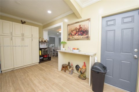 Купить виллу или дом в Хомстед, Флорида 7 комнат, 105.91м2, № 2050294 - фото 11