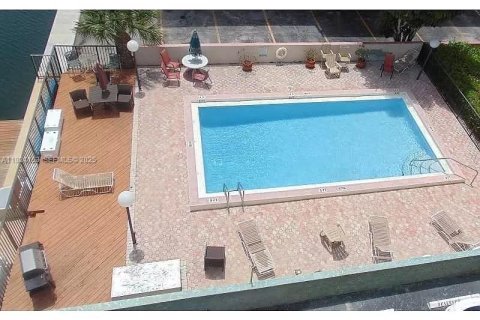 Copropriété à vendre à North Miami Beach, Floride: 1 chambre, 60.57 m2 № 1987501 - photo 8