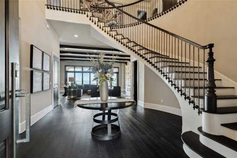 House in Tampa, Florida 6 bedrooms, 646.51 sq.m. № 2122536 - photo 19