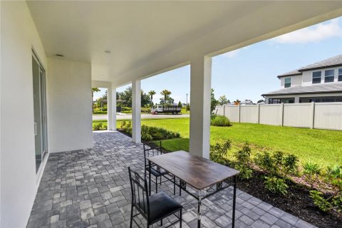 House in Sarasota, Florida 5 bedrooms, 311.13 sq.m. № 2350157 - photo 21