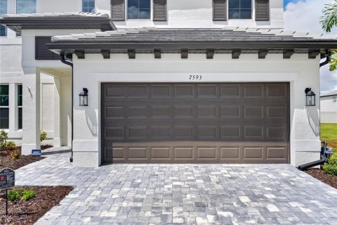 House in Sarasota, Florida 5 bedrooms, 311.13 sq.m. № 2350157 - photo 14