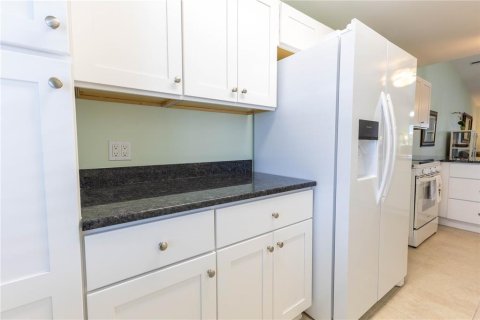 Condo in Englewood, Florida, 2 bedrooms  № 1837482 - photo 6