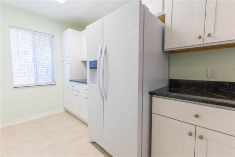 Condo in Englewood, Florida, 2 bedrooms  № 1837482 - photo 5