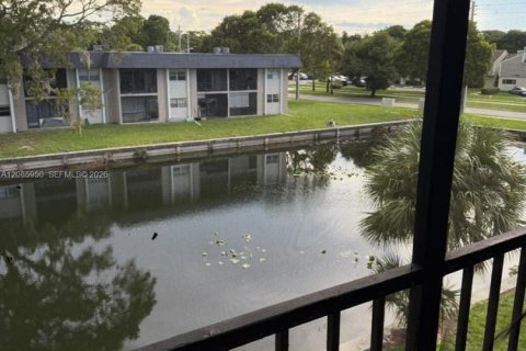 Condo à Tamarac, Floride, 1 chambre  № 2355321