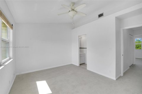 Купить таунхаус в Форт-Лодердейл, Флорида 2 спальни, 98.1м2, № 1954789 - фото 22