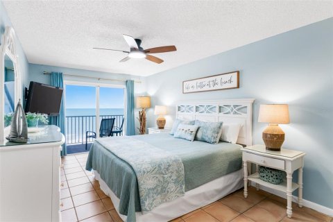Condominio en venta en Redington Shores, Florida, 3 dormitorios, 130.99 m2 № 1759495 - foto 25