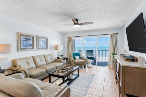 Condominio en venta en Redington Shores, Florida, 3 dormitorios, 130.99 m2 № 1759495 - foto 12