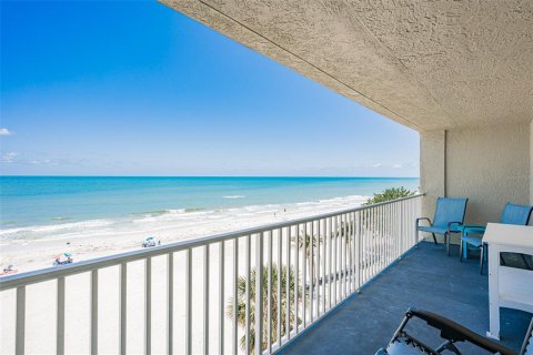 Condominio en venta en Redington Shores, Florida, 3 dormitorios, 130.99 m2 № 1759495 - foto 11
