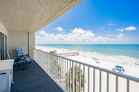 Condominio en venta en Redington Shores, Florida, 3 dormitorios, 130.99 m2 № 1759495 - foto 8