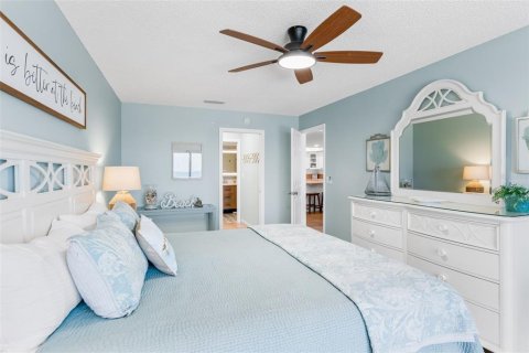 Condominio en venta en Redington Shores, Florida, 3 dormitorios, 130.99 m2 № 1759495 - foto 28