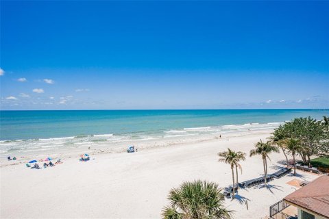 Condominio en venta en Redington Shores, Florida, 3 dormitorios, 130.99 m2 № 1759495 - foto 6