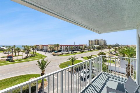 Copropriété à vendre à New Smyrna Beach, Floride: 1 chambre, 42.64 m2 № 2220130 - photo 30