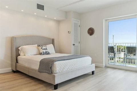 Condominio en venta en New Smyrna Beach, Florida, 1 dormitorio, 42.64 m2 № 2220130 - foto 17